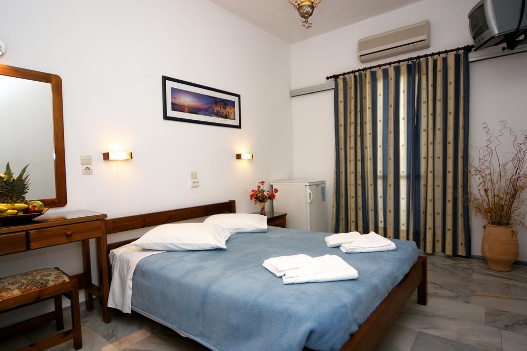 Anna Platanou Hotel Páros Zimmer foto